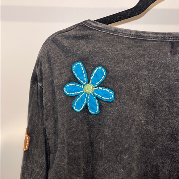 Multicolor Embroidered Long Sleeve Top - Picture 6 of 9